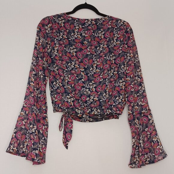 Women's Blue Rain Flare wrist floral hippie disco top size Medium - Picture 2 of 9